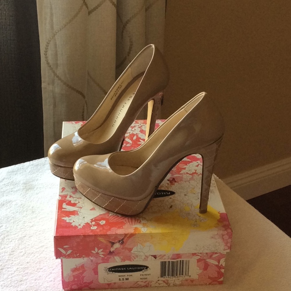 Shoes - Picture 2 of 3